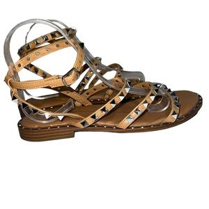 Cushionaire Size 7.5 Studded Flat Tessie Sandals Ankle Closure